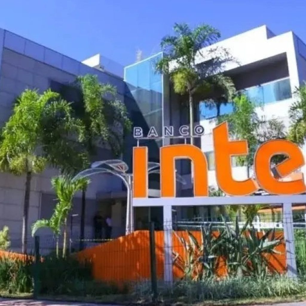 Banco Inter (INBR32): Stone (STOC31) zera sua posição