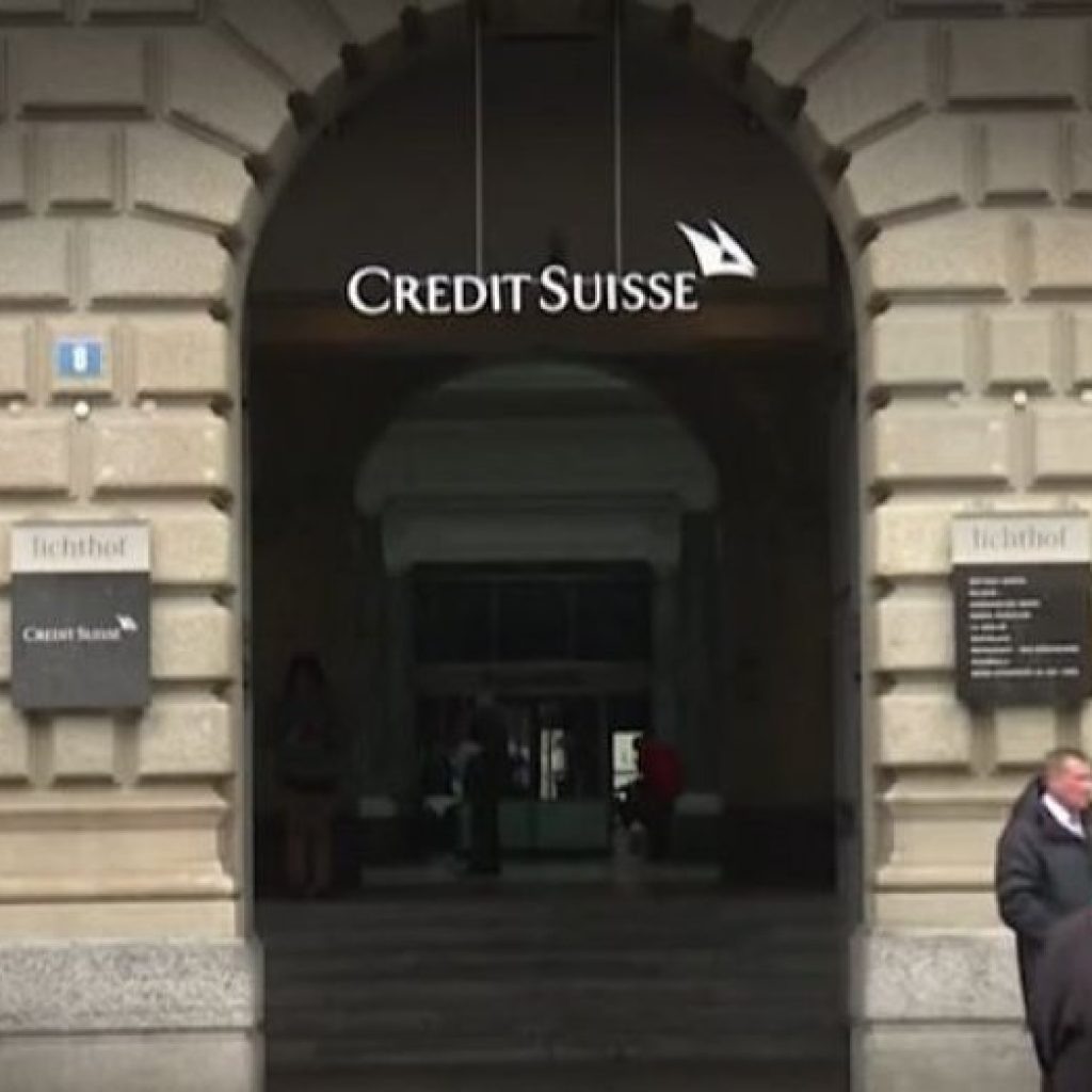 Credit Suisse enfrenta crise e CEO pede "voto de confiança"