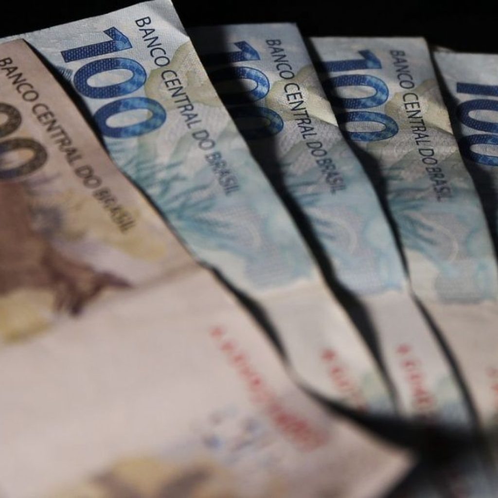 Loteria: mulher joga bilhete no lixo e quase perde R$ 5 milhões