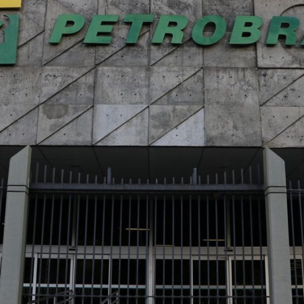 Petrobras (PETR4) inicia venda de 40% de concessões na Margem Equatorial
