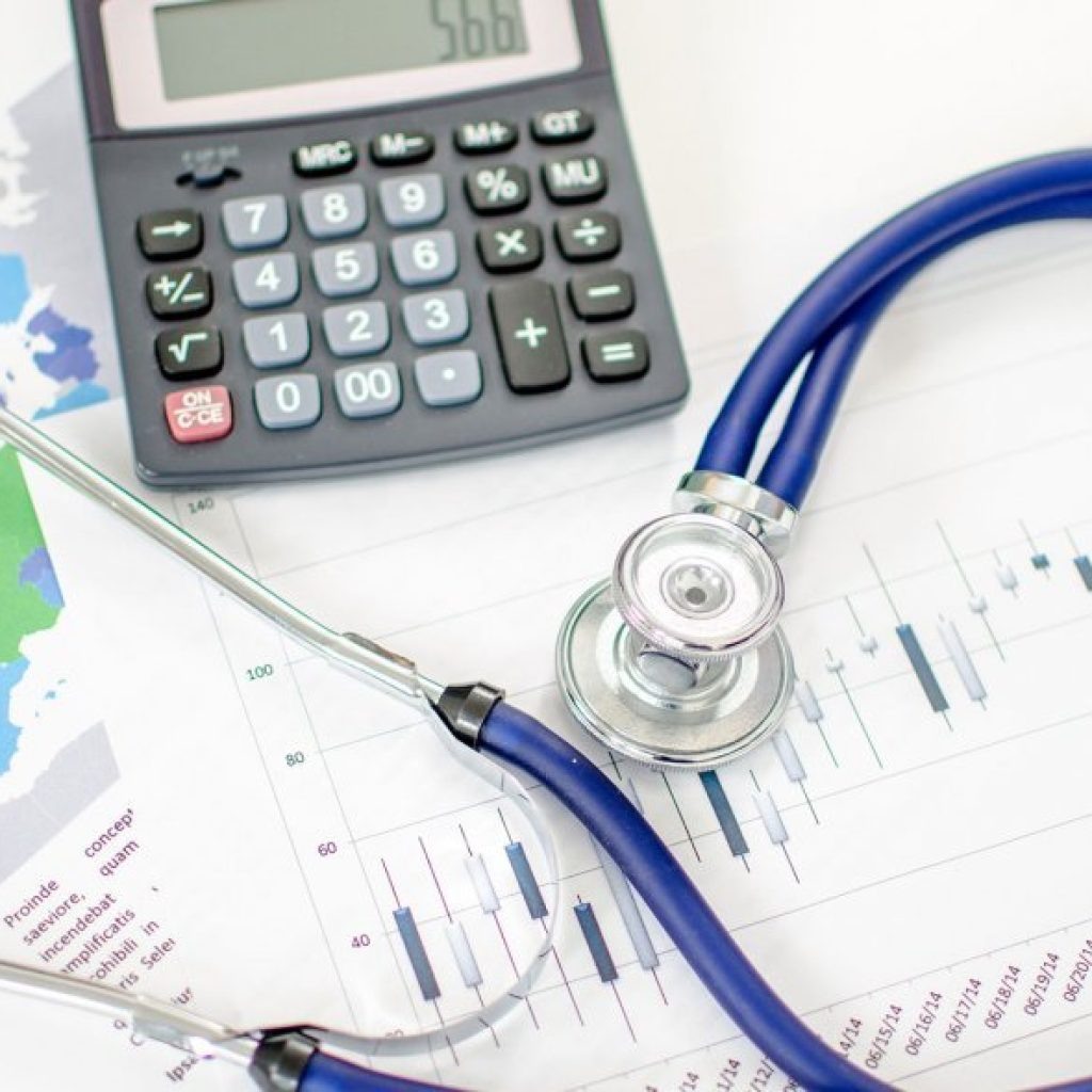Preços de planos de saúde empresariais saltam até 133%