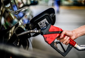 Preço médio da gasolina e do diesel S-10 cai 0