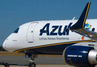 Azul (AZUL4) negocia dívida com bancos e arrendadores de aviões