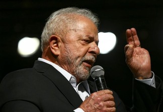 Lula convida Lara Resende para Planejamento