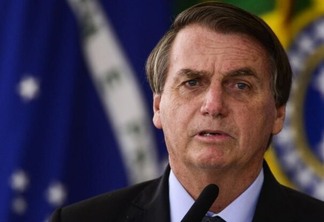 Bolsonaro manda suspender dinheiro do orçamento secreto
