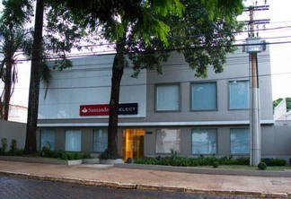Santander (SANB11) passa a oferecer serviços premium por R$ 97 mensais