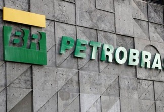 Petrobras (PETR3;PETR4) registra queda na produção total no 2T22