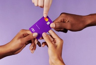 Nubank (NUBR33) pode ser impactado por receita advinda de cartão de crédito