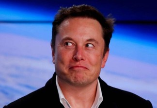 Elon Musk faz oferta para comprar 100% das ações do Twitter