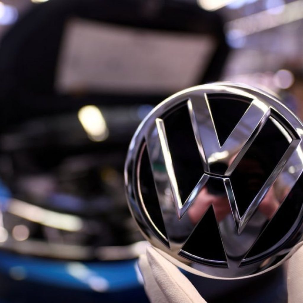 Volkswagen ainda prevê persistência de escassez de chips