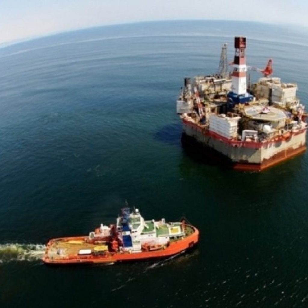 EUA: estoques semanais de petróleo caem menos que projeções