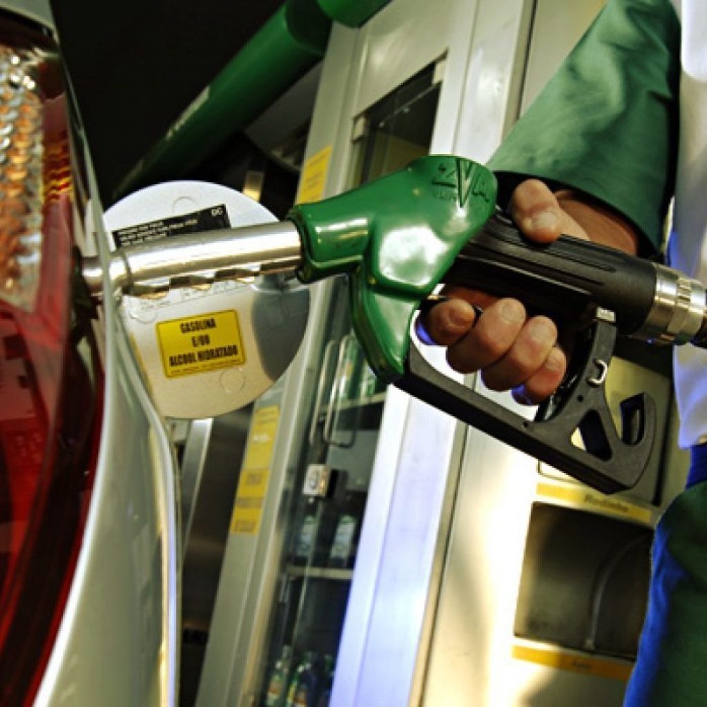 CAE aprova projeto que muda política de preços de combustíveis