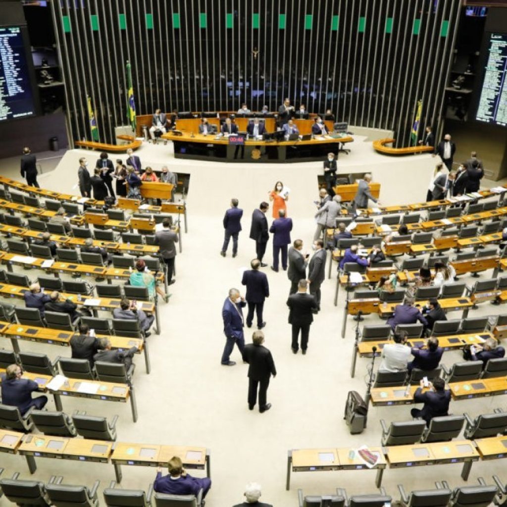 Senado aprova destaques da PEC dos precatórios em 2º turno
