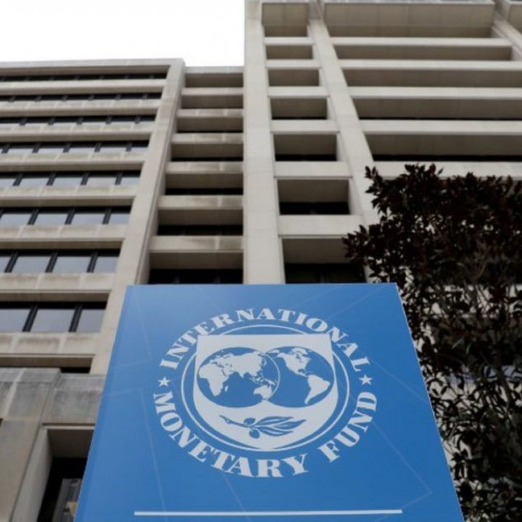 FMI nomeia ex-presidente do BC para diretor