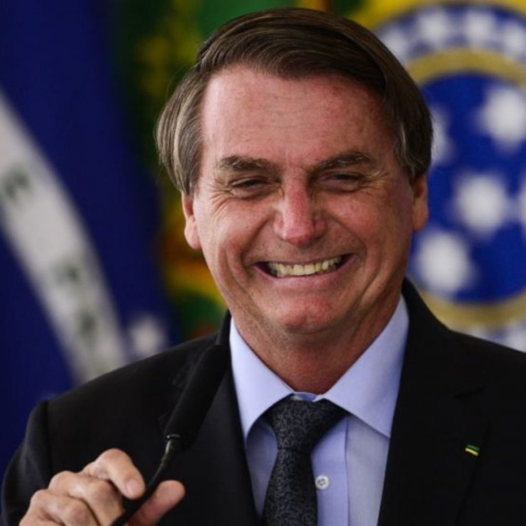 Bolsonaro vai liberar R$ 5 bilhões em recursos contingenciados após arrecadação recorde