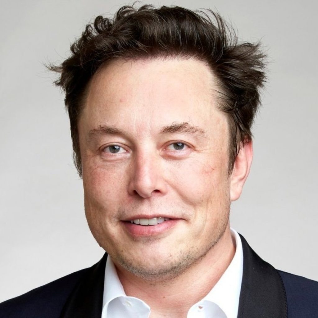 Elon Musk diz que já descarregou seu cérebro para a cloud