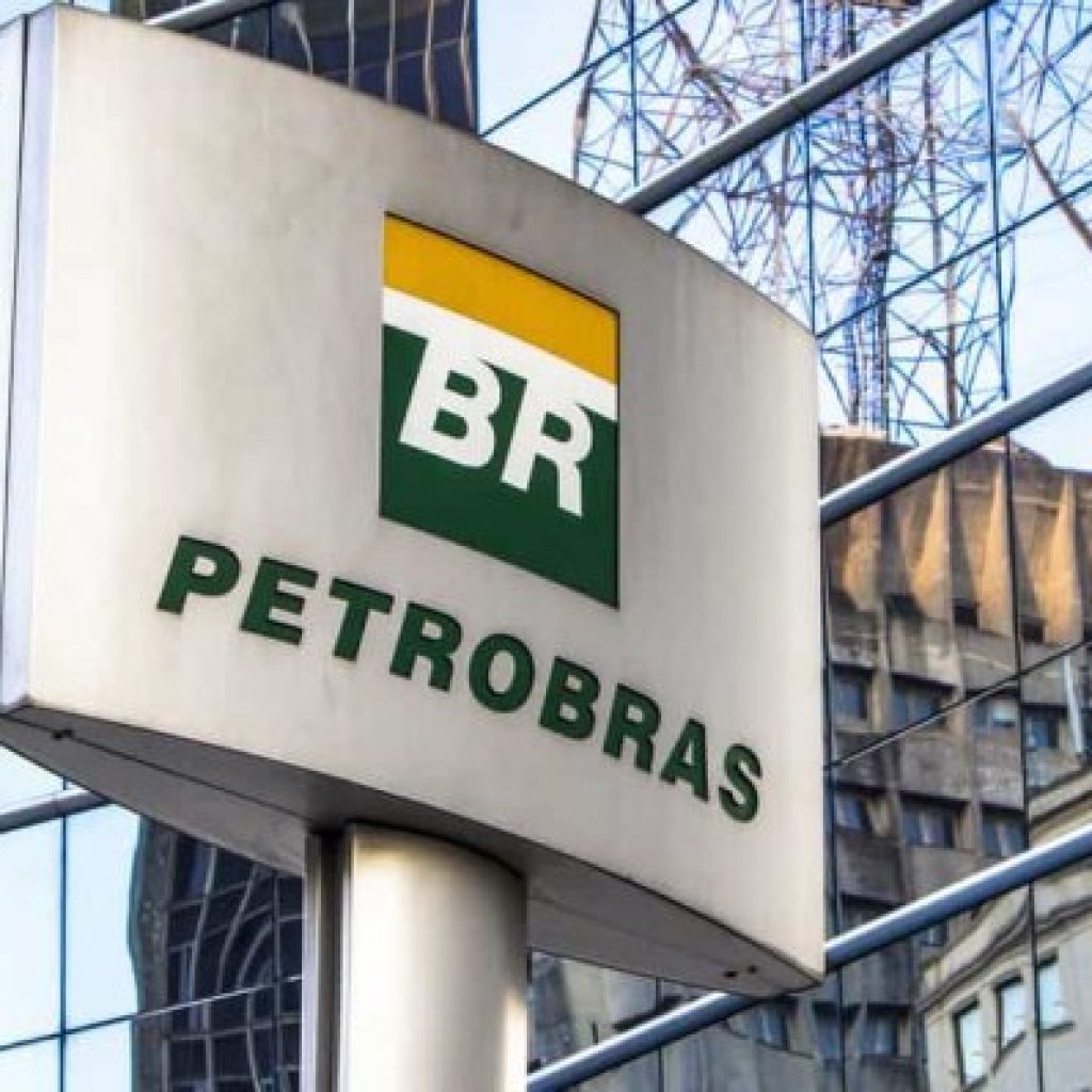 Petrobras (PETR3;PETR4) pode anunciar dividendos de R$ 3