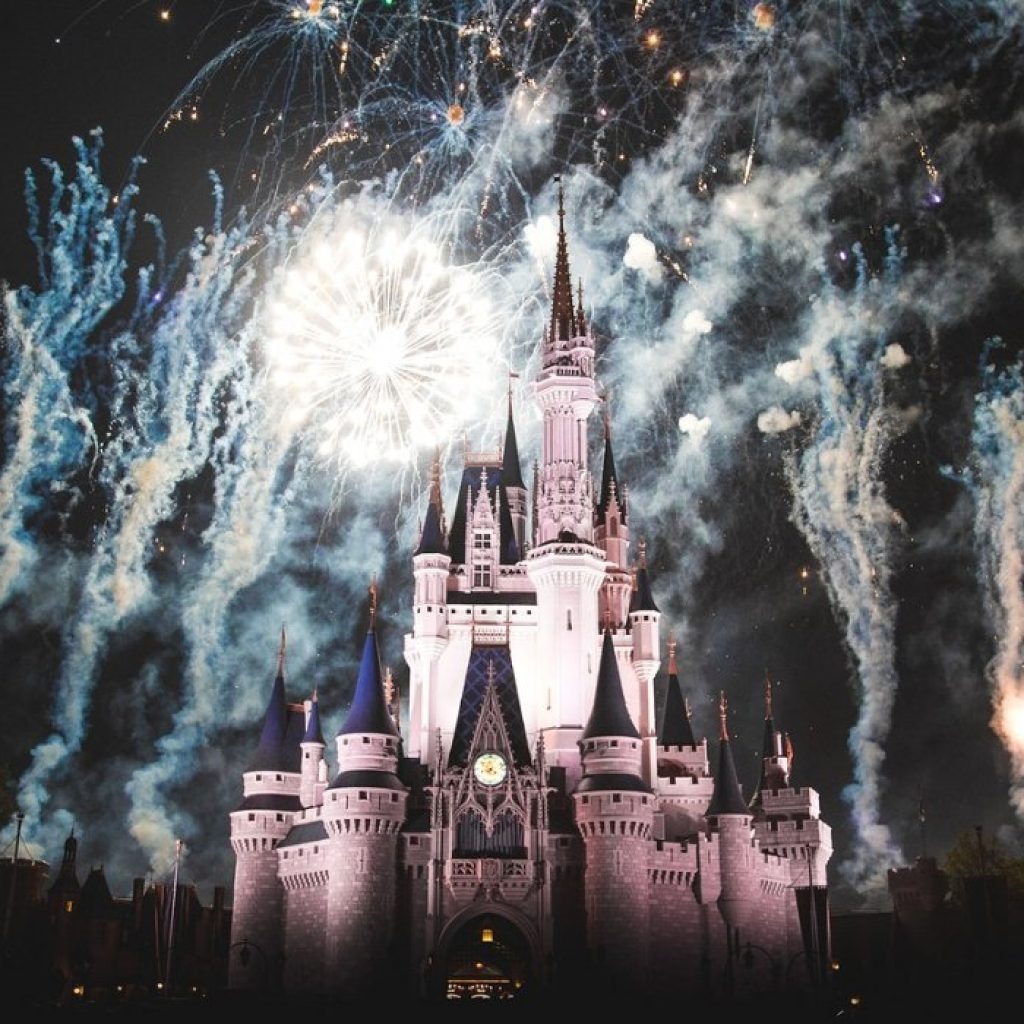 Disney (DISB34) anuncia faturamento de US$ 9 bilhões em vendas de anúncios