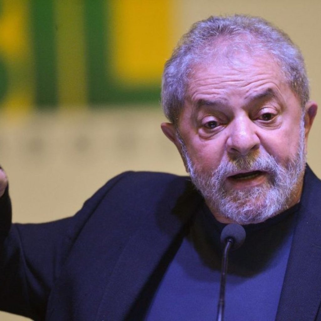 Lula quer ser visto como "aposta de segurança" em entrevista ao FT