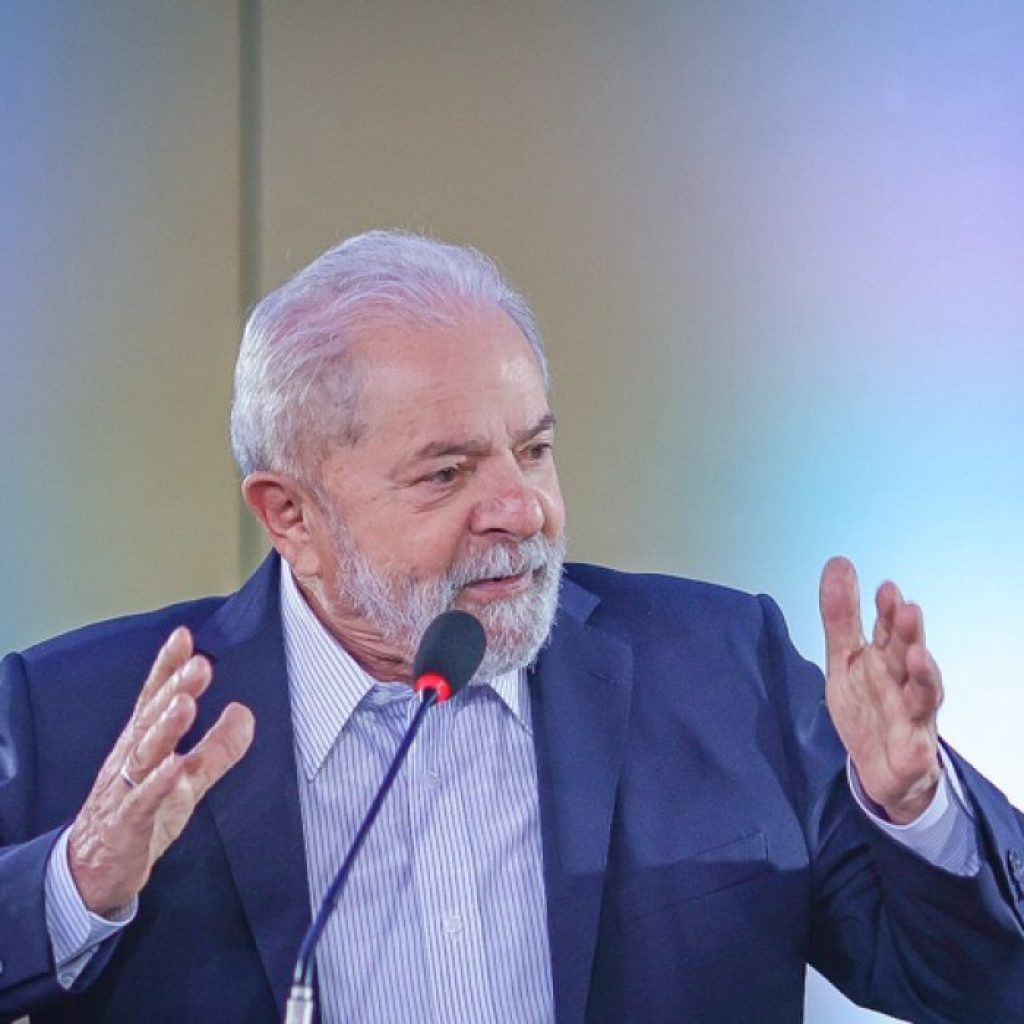 Datafolha: Lula tem 54% dos votos válidos e ganharia no 1º turno