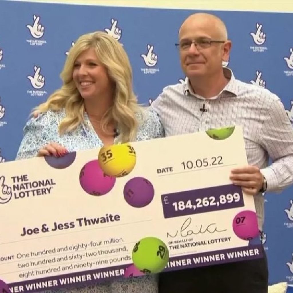 Loteria: casal ganha prêmio recorde de R$ 1 bilhão no Reino Unido
