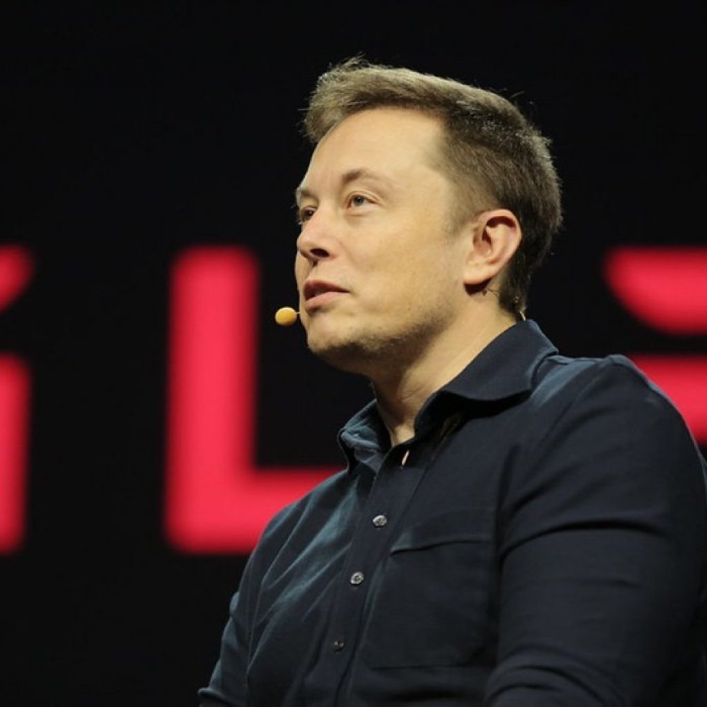 Elon Musk diz que qualquer um pode trabalhar para pagar US$ 100 mil e ir para Marte