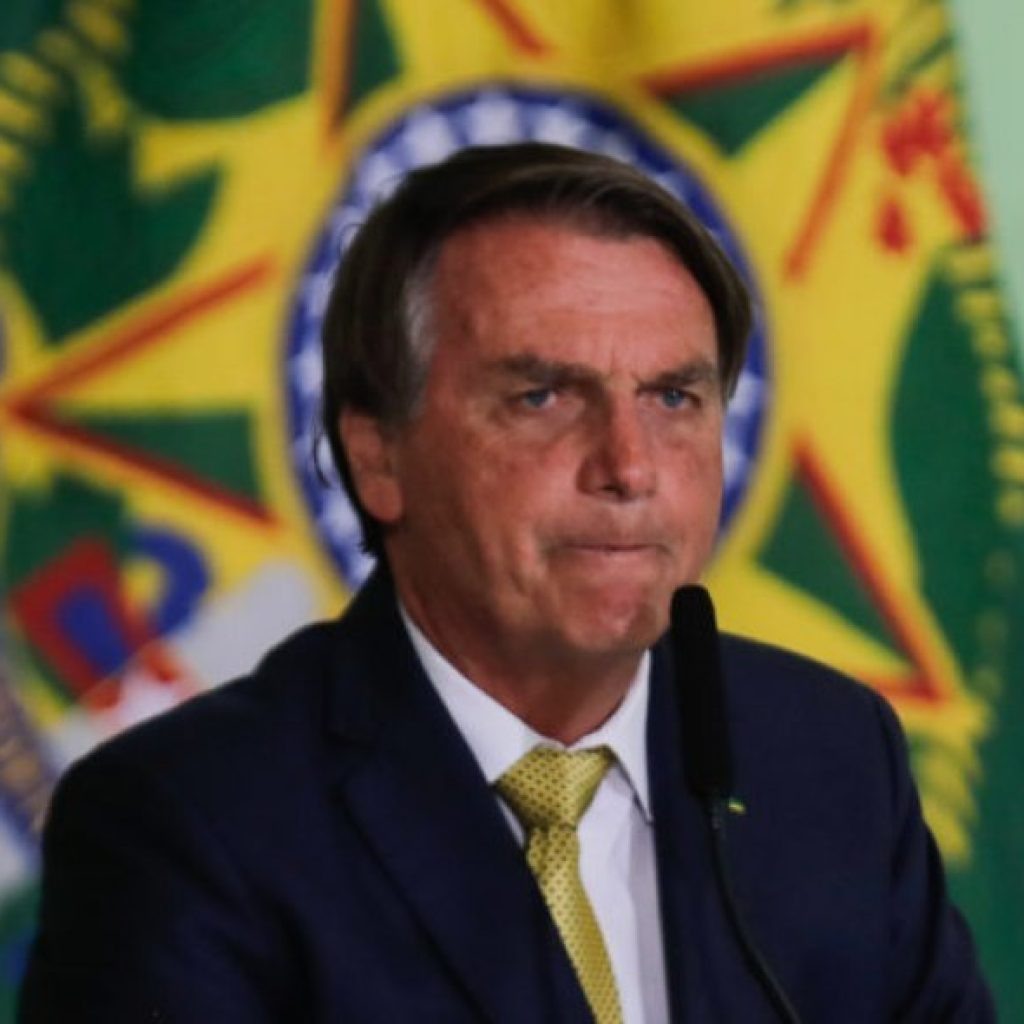 Bolsonaro anuncia pacote para liberar mais de R$ 150 bi