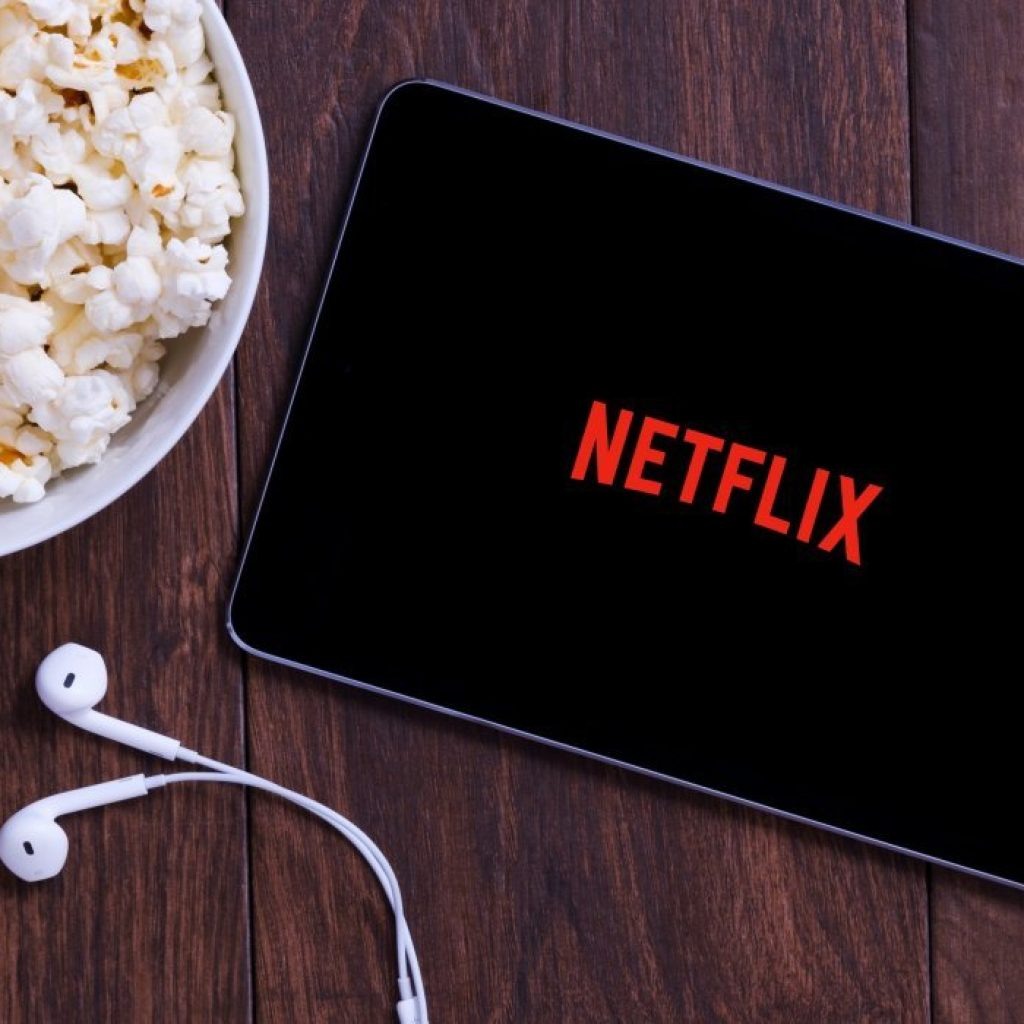 Ação da Netflix atinge menor patamar em dois anos