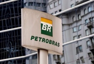 Petrobras (PETR3; PETR4)
