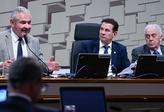 Senadores discutem PL das "bets". Foto: Edilson Rodrigues/Agência Senado