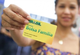 Novo Bolsa Família deveria pagar R$ 480 e chegar a 50 milhões