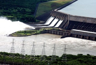Governo confirma decisão de reter mais água em reservatório de hidrelétricas