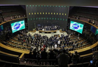 Câmara dos Deputados define que reforma do IR terá novo texto