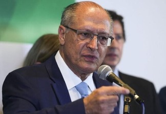 Alckmin diz que taxa de juros atual não é razoável