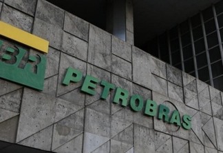 Petrobras (PETR4): produção total cai 0