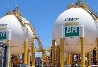 Petrobras (PETR4) reduz preço do gás natural em 8%