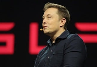Elon Musk quer criar modelo rival do ChatGPT