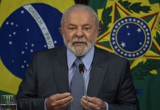 Lula defende Haddad e volta a criticar taxa de juros