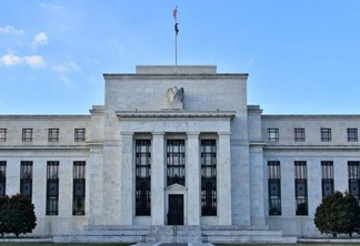 Ata do Fed: possibilidade de recessão nos EUA permanece elevada