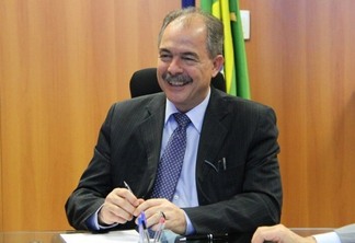 TCU libera Aloízio Mercadante para presidência do BNDES