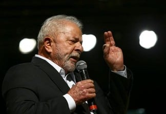 Lula pode ficar mais forte após ataques terroristas