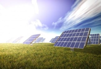 Hapvida (HAPV3) sela acordo com EDP para geração de energia solar