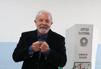 Lula soma 54% e Bolsonaro tem 46% dos votos válidos