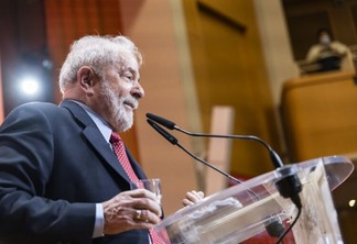 Lula possui 45% das intenções de voto