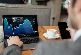 Café com BPM: mercados operam em alta com dados econômicos