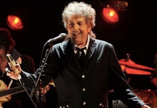 Bob Dylan tem regravação de clássico “Blowin' in the Wind” leiloada por R$ 10 mi