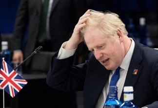 Boris Johnson renuncia ao cargo de primeiro-ministro do Reino Unido após escândalos