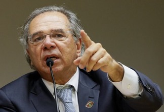 Paulo Guedes afirma que recursos não orçados devem bancar PEC dos Combustíveis