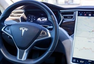 Tesla bate recorde em entrega de veículos