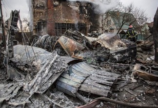 Avanço da Rússia na Ucrânia estagna; bombardeios persistem